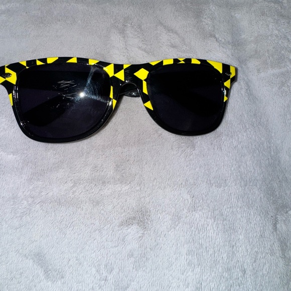 Columbus Crew Yellow and Black Patterned Sunglasses - Picture 1 of 3